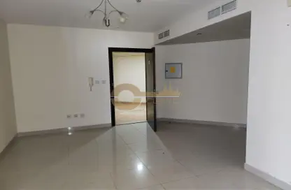 Apartment - 1 Bathroom for rent in New Dubai Gate 1 - JLT Cluster Q - Jumeirah Lake Towers - Dubai