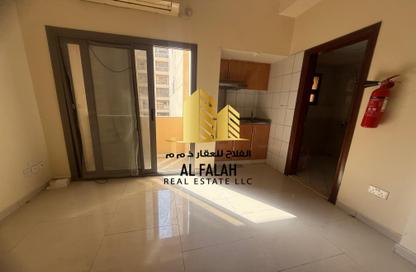 Apartment - 1 Bathroom for rent in Rolla Square - Rolla Area - Sharjah