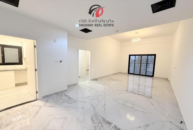 Apartment - 1 Bedroom - 2 Bathrooms for rent in Al Amir Hamad Building - Al Warsan 4 - Al Warsan - Dubai