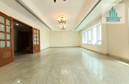 Apartment - 3 Bedrooms - 4 Bathrooms for rent in Vision Twin Towers - Al Najda Street - Abu Dhabi