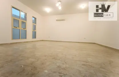 Apartment - 1 Bathroom for rent in Mohammed Villas 24 - Mohamed Bin Zayed City - Abu Dhabi