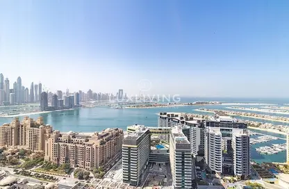 Apartment - 1 Bathroom for rent in The Palm Tower - Palm Jumeirah - Dubai