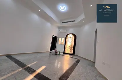 Apartment - 1 Bedroom - 1 Bathroom for rent in Shakhbout City - Abu Dhabi