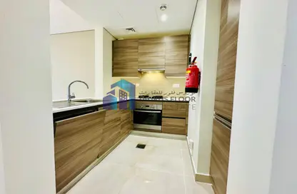 شقة - 2 غرف نوم - 3 حمامات للايجار في برج تيارا الشرقي - الخليج التجاري - دبي