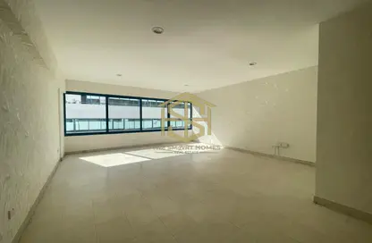 Apartment - 4 Bedrooms - 4 Bathrooms for rent in Al Khaleej Centre Area - Al Raffa - Bur Dubai - Dubai