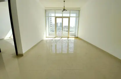 Apartment - 1 Bedroom - 2 Bathrooms for rent in Manazil Tower 3 - Al Mamzar - Sharjah - Sharjah