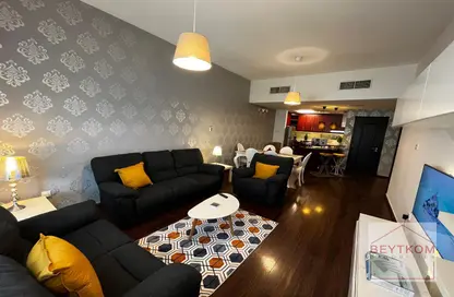 شقة - غرفة نوم - 2 حمامات للايجار في ديسكفري غاردنز - دبي