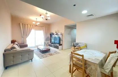 Apartment - 2 Bedrooms - 3 Bathrooms for rent in Mazaya 18 - Queue Point - Dubai Land - Dubai