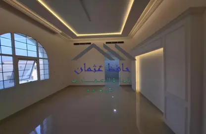 Villa - 1 Bathroom for rent in Al Mushrif - Abu Dhabi