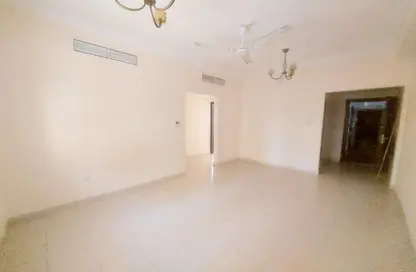 Apartment - 1 Bedroom - 2 Bathrooms for rent in Al Butina B - Al Butina - Sharjah