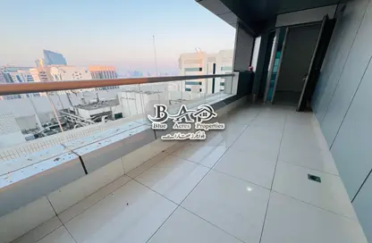 Apartment - 2 Bedrooms - 4 Bathrooms for rent in Al Ahlia tower - Al Khalidiya - Abu Dhabi