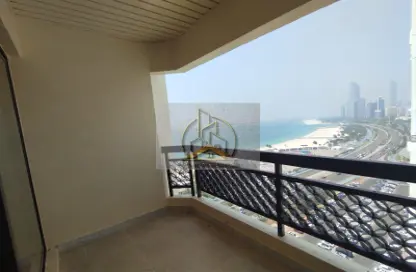 Apartment - 4 Bedrooms - 5 Bathrooms for rent in Cornich Al Khalidiya - Al Khalidiya - Abu Dhabi