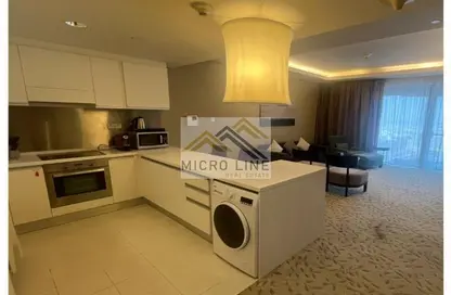 Apartment - 1 Bedroom - 2 Bathrooms for rent in The Dubai Mall Residences - Downtown Dubai - Dubai