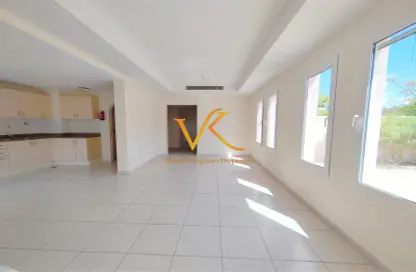 Villa - 2 Bedrooms - 3 Bathrooms for rent in Springs 4 - The Springs - Dubai