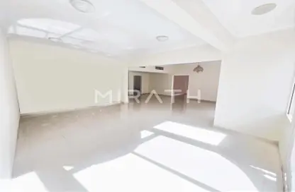 Villa - 5 Bedrooms - 5 Bathrooms for rent in Jumeirah 2 Villas - Jumeirah 2 - Jumeirah - Dubai