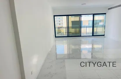 Apartment - 2 Bedrooms - 2 Bathrooms for rent in Mankhool Road - Bur Dubai - Dubai