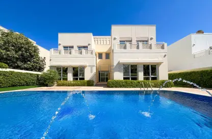 Villa - 4 Bedrooms - 4 Bathrooms for rent in Meadows 2 - Meadows - Dubai