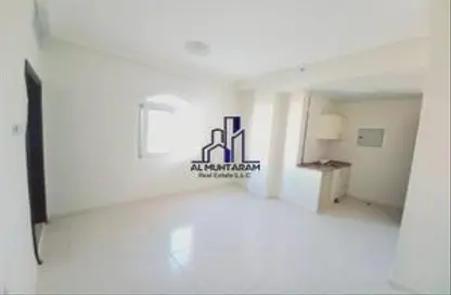 Apartment - Studio - 1 Bathroom for rent in SG Muwaileh Building - Muwaileh - Sharjah