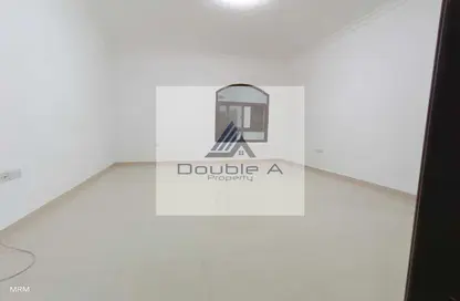 Apartment - 4 Bedrooms - 3 Bathrooms for rent in Shakhbout City - Abu Dhabi