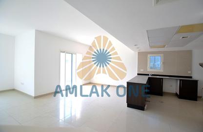 Villa - 4 Bedrooms - 5 Bathrooms for sale in Arabian Style - Al Reef Villas - Al Reef - Abu Dhabi