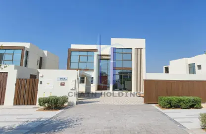 Villa - 4 Bedrooms - 6 Bathrooms for rent in Nad Al Dhabi - Al Jubail Island - Abu Dhabi