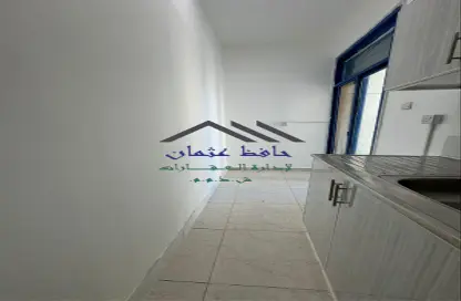 Apartment - 2 Bedrooms - 2 Bathrooms for rent in Al Karamah - Abu Dhabi