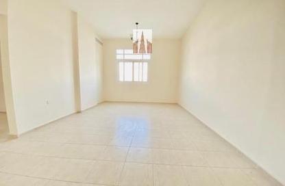 Apartment - 2 Bedrooms - 2 Bathrooms for rent in Muwaileh 29 Building - Muwaileh - Sharjah