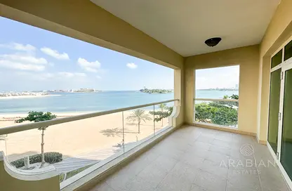 Apartment - 2 Bedrooms - 3 Bathrooms for sale in Jash Falqa - Shoreline Apartments - Palm Jumeirah - Dubai