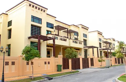 Villa - 5 Bedrooms - 7 Bathrooms for rent in Hills Abu Dhabi - Al Maqtaa - Abu Dhabi