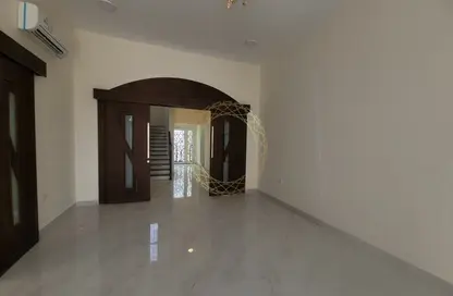 Villa - 5 Bedrooms for rent in Al Habooy - Al Markhaniya - Al Ain