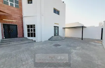 Villa - 4 Bedrooms - 5 Bathrooms for rent in Mohamed Bin Zayed Centre - Mohamed Bin Zayed City - Abu Dhabi