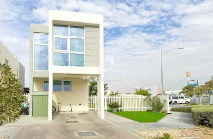 Villa - 3 Bedrooms - 5 Bathrooms for sale in Madinat Hind - Mulberry - Damac Hills 2 - Dubai