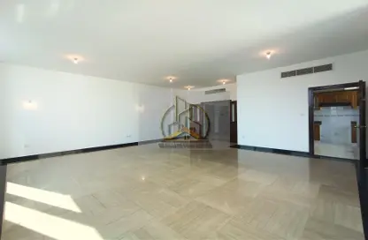 Apartment - 3 Bedrooms - 4 Bathrooms for rent in Hamdan Street - Abu Dhabi