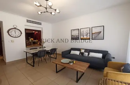 Apartment - 2 Bedrooms - 3 Bathrooms for rent in Miska - Old Town - Dubai