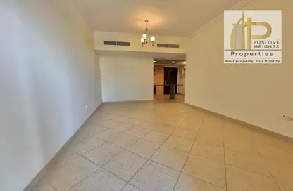 Apartment - 1 Bedroom - 1 Bathroom for rent in Metro Building - Al Barsha 1 - Al Barsha - Dubai