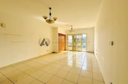 Apartment - 1 Bathroom for rent in Mulberry 2 - Emirates Gardens 2 - Jumeirah Village Circle - Dubai