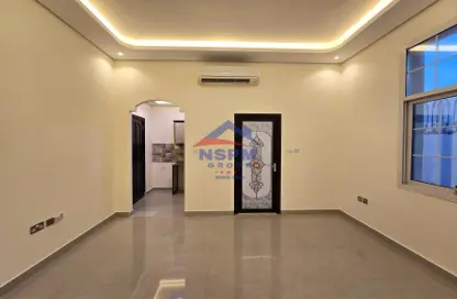 Apartment - 1 Bathroom for rent in Al Saada Street - Al Mushrif - Abu Dhabi