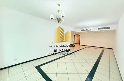 Apartment - 3 Bedrooms - 3 Bathrooms for rent in Al Majaz 3 - Al Majaz - Sharjah