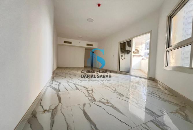 Apartment - 2 Bedrooms - 2 Bathrooms for rent in Al Nada Tower - Al Nahda - Sharjah