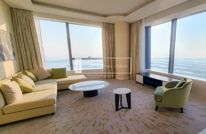 Apartment - 1 Bedroom - 2 Bathrooms for sale in The Palm Tower - Palm Jumeirah - Dubai