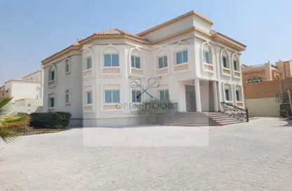 Villa - 6 Bedrooms for sale in Shakhbout City - Abu Dhabi