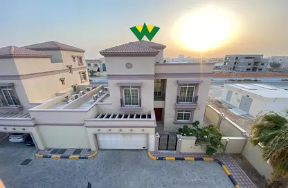 Townhouse - 4 Bedrooms - 5 Bathrooms for rent in Mohamed Bin Zayed Centre - Mohamed Bin Zayed City - Abu Dhabi