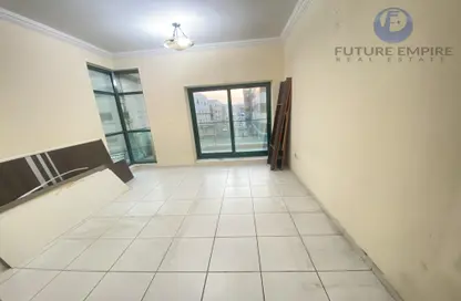 Apartment - 2 Bedrooms - 2 Bathrooms for rent in Oud Metha - Bur Dubai - Dubai