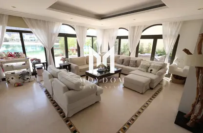 Villa - 4 Bedrooms - 7 Bathrooms for rent in Garden Homes Frond B - Garden Homes - Palm Jumeirah - Dubai