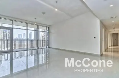 Apartment - 3 Bedrooms - 4 Bathrooms for rent in Boulevard Crescent Tower 1 - BLVD Crescent - Downtown Dubai - Dubai