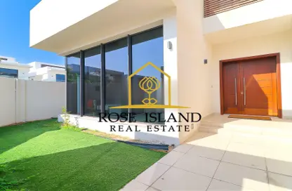 Villa - 5 Bedrooms - 6 Bathrooms for sale in West Yas - Yas Island - Abu Dhabi