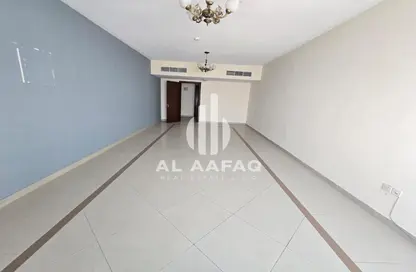 Apartment - 3 Bedrooms - 4 Bathrooms for rent in Al Marwa Towers - Al Khan - Sharjah