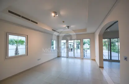 Villa - 2 Bedrooms - 4 Bathrooms for rent in District 16 - Jumeirah Village Circle - Dubai