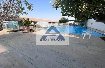 Apartment - 2 Bedrooms - 2 Bathrooms for rent in Khalidiya Towers - Al Khalidiya - Abu Dhabi