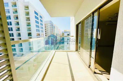 Apartment - 3 Bedrooms - 3 Bathrooms for rent in Al Rigga Building - Al Muraqqabat - Deira - Dubai